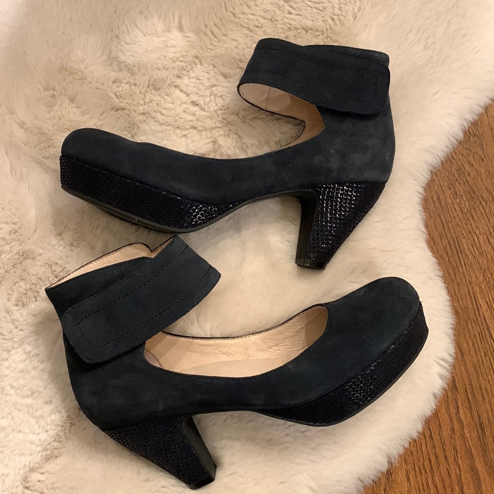 Sacha London navy dress shoes